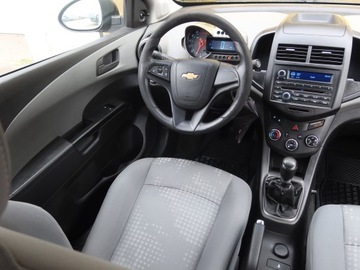 Chevrolet Aveo T300 Sedan 1.2 86KM 2013 Chevrolet Aveo 1.2 i 16V, Salon Polska, zdjęcie 6