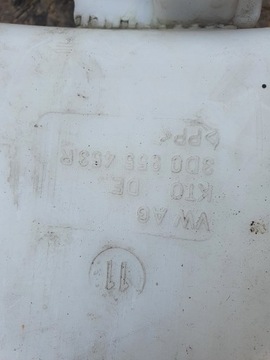 ZBIORNICZEK SPRYSKIWACZY VW PHAETON 3D0955453R