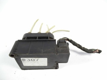 Mercedes R klasa W251 LISTWA ROZDZIELACZ ZAWIESZENIA AIRMATIC A2513200058