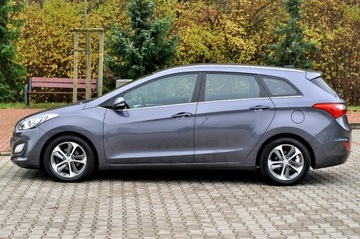 Hyundai i30 II Wagon Facelifting 1.6 CRDi 110KM 2016 Hyundai i30 1,6 CRDi Ledy Duża Navi Kamera, zdjęcie 12