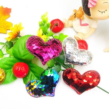 NAKLEJKI APLIKACYJNE Z BROKATEM W KSZTAŁCIE SERCA 14 SZT.