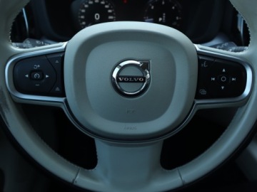 Volvo XC60 II 2019 Volvo XC60 B4 AWD, Salon Polska, 1. Właściciel, zdjęcie 19