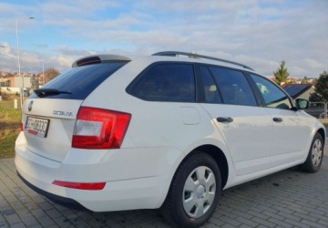 Skoda Octavia II Kombi Facelifting 1.6 TDI CR DPF 105KM 2013 Skoda Octavia 1.6TDi 105KM Kombi Klima 2-Wlascicieli Ks.Serwisowa Zarejest, zdjęcie 19