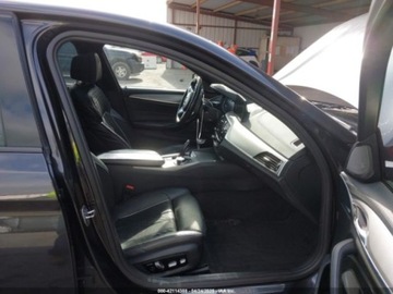 BMW Seria 5 G30-G31 2018 BMW Seria 5 M550i xDrive 2018 4.4l 4.4 Benzyna 456KM, zdjęcie 9