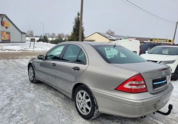 Mercedes Klasa C W203 Sedan W203 1.8 (C 200 Kompressor) 163KM 2006 Mercedes-Benz Klasa C Swiezo sprowadzony TUV 6 27. 1.8 Benzyna 163KM, zdjęcie 5