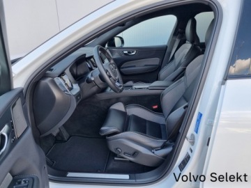 Volvo XC60 II 2024 Volvo XC 60 PL Salon Plus Dark B4 B 197KM ACC BLIS, zdjęcie 10