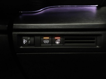 Citroen C5 X Liftback 1.2 PureTech 131KM 2023 Citroen C5X 1.2 Benzyna Automat Shine Nawigacja, zdjęcie 38