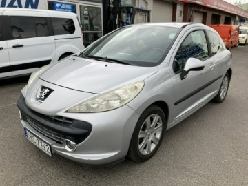 Peugeot 207 Hatchback 5d 1.6 VTi 120KM 2007 Peugeot 207 1.6HDI-16V Klima 2007