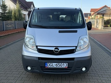 Opel Vivaro A 2011 Opel Vivaro Zarejestrowany Klima 2.0 DCI 9-osobowy, zdjęcie 1