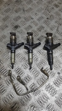 WTRYSKI WTRYSKIWACZE KOMPLET SUBARU LEGACY 4