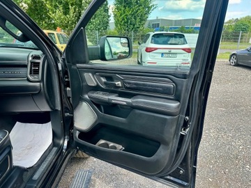 Dodge Ram V 2021 DODGE RAM 1500 LIMITED NIGHT Crew Cab 4X4 Pickup 5.7 HEMI FULL LED LPG, zdjęcie 35