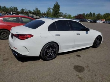 Mercedes Klasa C W206 2023 Mercedes-Benz Klasa C 300, 2023r., 4x4, 2.0L 2.0 Benzyna 255KM, zdjęcie 2