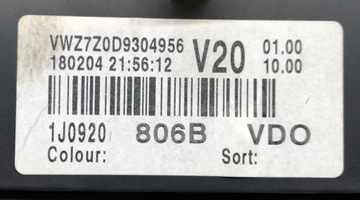 GOLF IV 1.6 16V PŘÍSTROJOVÁ DESKA 1J0920806B