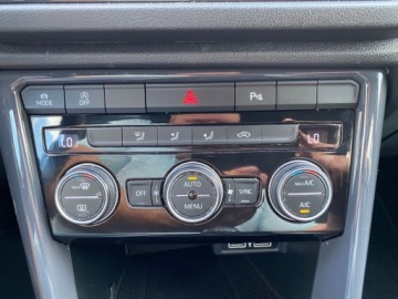 Volkswagen T-Roc I SUV 1.0 TSI 115KM 2018 Volkswagen T-Roc LEDY NAWIGACJA MULTIMEDIA KLIMATYZACJA PARKTRONIC PRZOD T, zdjęcie 9