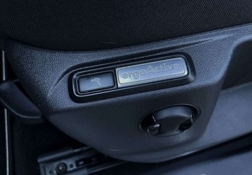 Volkswagen Tiguan II SUV 2.0 TDI 150KM 2018 Volkswagen Tiguan 2.0 TDI dsg navi PERFEKCYJNY bezwypadkowy virtual FU, zdjęcie 31