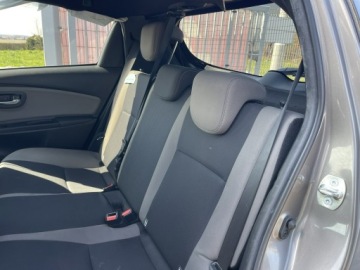 Toyota Yaris III Hatchback 5d Facelifting 2017 1.5 Hybrid 100KM 2020 Toyota Yaris Automat Hybryda Klimatronik Kamera, zdjęcie 10