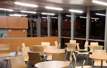 Оригинальный дизайн, массивный стул New Style.