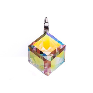 Wisiorek srebrny 925 z kr. Swarovski Cube 8mm CAB