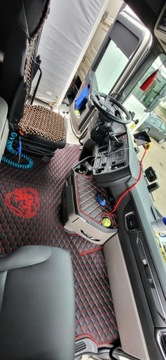 КОВРЫ Стеганые коврики ROYAL SCANIA R S THICK EMBROIDERY чехлы на полку