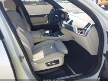 BMW X5 G05 2023 BMW X5 Phev XDrive45E 2023 3.0 Hybryda Plug-in 282KM, zdjęcie 9
