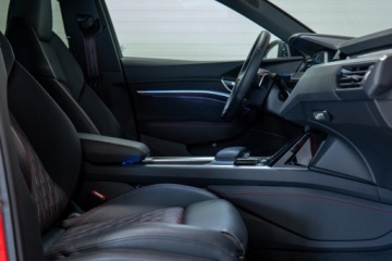 Audi Q8 e-tron 114kWh 408KM 2023 Audi Q8 Sportback e-tron Audi Q8 Sportback S line, zdjęcie 25