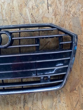 РЕШЕТКА БАМПЕРА AUDI A6 C8 4K0853653