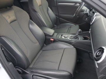 Audi A3 8V Limousine 1.4 TFSI CoD ultra 150KM 2015 AUDI A3 Limousine (8VS, 8VM) 1.4 TSI 150 KM, zdjęcie 9