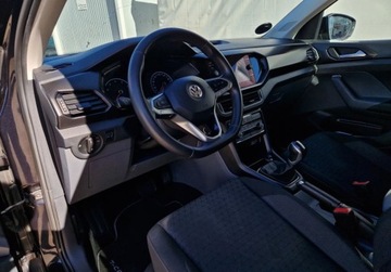 Volkswagen T-Cross SUV 1.0 TSI 115KM 2019 Volkswagen T-Cross Bezwypadkowy , Komplet Kluczy Niski Przebieg , po awari, zdjęcie 10