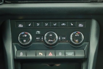 Skoda Kodiaq I SUV 2.0 TDI 150KM 2018 Skoda Kodiaq 2.0 TDI, Salon Polska, Serwis ASO, zdjęcie 9