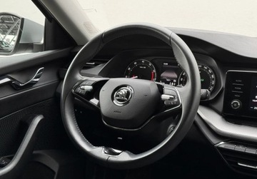 Skoda Octavia IV Liftback 1.5 TSI e-Tec Mild Hybrid 150KM 2021 Skoda Octavia Reflektory LED Kamera Keyless Lane Assist Salon PL FVAT, zdjęcie 14