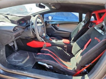 Lamborghini Huracan STO 5.2 V10 640KM 2022 Lamborghini Huracan 2022r., Sto, 5.2L, od ubezpieczalni 5.2 Benzyna 639KM, zdjęcie 6