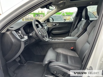 Volvo XC60 II 2024 Volvo XC 60 XC60 T6 Plug-In Hybrid AWD Plus Dark a, zdjęcie 17