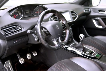 Peugeot 308 II Hatchback GT 1.6 e-THP 205KM 2015 Peugeot 308 GT 205PS/LED/ Alcantara/Navi/2x PDC/, zdjęcie 18