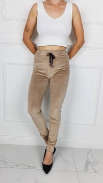 УЗКИЕ БРЮКИ ЖЕНСКИЕ – В ПОЛОСКУ Цвета