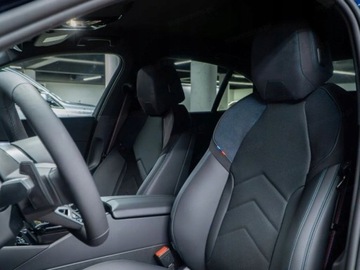 BMW Seria 5 G90-91 Touring 2.0 520d 197KM 2025 BMW Seria 5 520d xDrive Sport Sedan 2.0 (197KM) 2025, zdjęcie 6