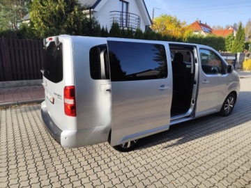 Toyota Proace II 2019 Toyota Proace Family Comfort 8-osobowa 1.5 Diesel 120KM 2019r, zdjęcie 3