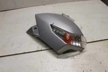 SUZUKI GSR 600 06-10 Bok wypełnienie prawy kierunkowskaz