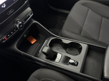 Volvo XC40 Crossover Plug-In 1.5 T4 Plug-in Hybrid 211KM 2021 Volvo XC 40 T4 Inscription Plug In Kamera cofania CarPlayAndroid Auto, zdjęcie 24