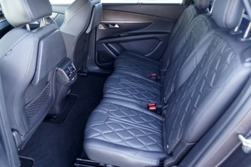 Peugeot 5008 II Crossover Facelifting 1.6 PureTech 180KM 2023 Peugeot 5008 GT kamera Skora adc NawI, zdjęcie 17