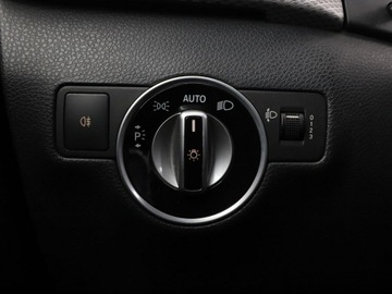 Mercedes Klasa B W246 Sports Tourer 180 BlueEFFICIENCY 122KM 2015 Mercedes B 180 navi klima grzane fotele czujniki, zdjęcie 28