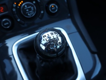 Peugeot 5008 I Minivan 2.0 HDi FAP 150KM 2011 Peugeot 5008 2.0 HDI, 7 miejsc, Klima, zdjęcie 15