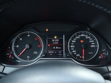 Audi Q5 I SUV 2.0 TDI 170KM 2010 Audi Q5 2.0 TDI, 167 KM, 4X4, Automat, Skóra, zdjęcie 10