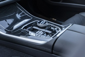 BMW X5 G05 SUV Facelifting 3.0 30d 298KM 2025 BMW X5 xDrive30d Dostępne od ręki!, zdjęcie 13