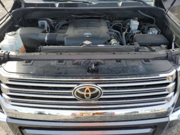 Toyota Tundra II 2020 Toyota Tundra 2020, 5.7L, 4x4, CREWMAX 1794, od ubezpieczalni 5.7 Benzyna, zdjęcie 10