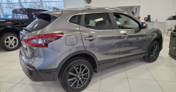 Nissan Qashqai II Crossover Facelifting 1.6 DiG-T 163KM 2018 Nissan Qashqai 1.6 DIG-T 163KM Panoramadach Kamera cofania 1.6 Benzyna, zdjęcie 4