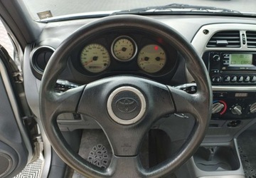 Toyota RAV4 II 2.0 i 16V 150KM 2001 Toyota RAV4 Toyota RAV 4 II 2.0BENZYNA NAPED 4X4 2.0 Benzyna 150KM, zdjęcie 20