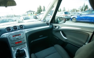 Ford S-Max I Van 2.0 i 16V 145KM 2009 Ford S-Max 2.0 Benzyna 145KM 7 Foteli Climatronic PDC Grzane fotele i szyba, zdjęcie 24