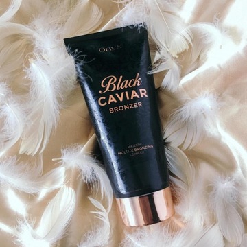 Onyx Black Caviar Очень сильный темный бронзатор для загара в солярии.