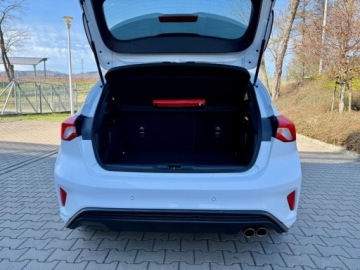 Ford Focus IV Hatchback 1.5 EcoBoost 150KM 2019 Ford Focus Full LedNaviAsystent ParkowaniaST-LINEFull OpcjaORYGINALNY LAKI, zdjęcie 32