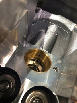 РЕГЕНЕРИРОВАННАЯ ГОЛОВКА 038103373R 1.9 TDI 2.0 TDI 8V ЛАТУННЫЕ ВТУЛКИ